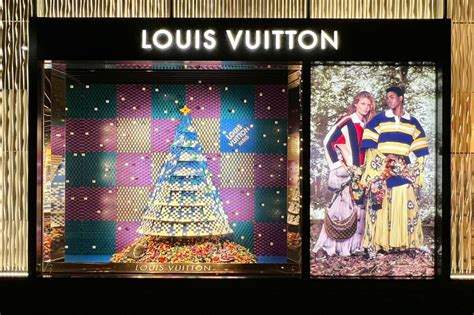 lego lv bag|Louis Vuitton Holiday Display Made Out of LEGOs .